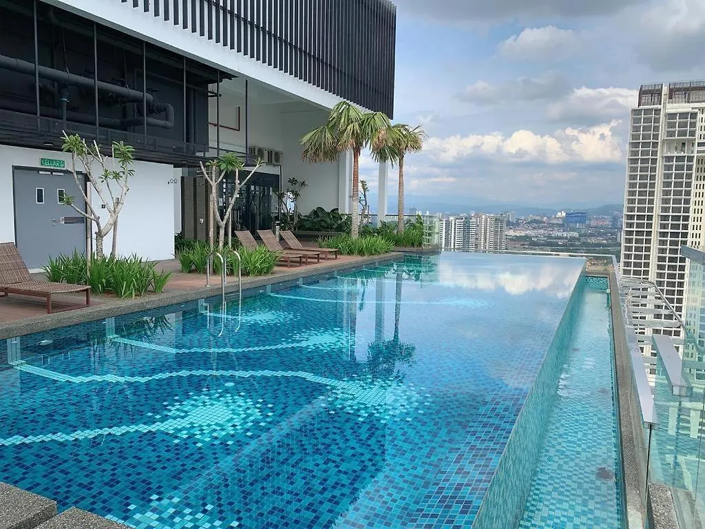 Revo-Pavilion-Bukit Jalil Kuala Lumpur 0*,
